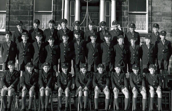 Class Photo.jpg - Class Photo, Year unknown. Photo supplied by George Dudgeon.